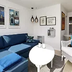 Apartment 5 Star In *
